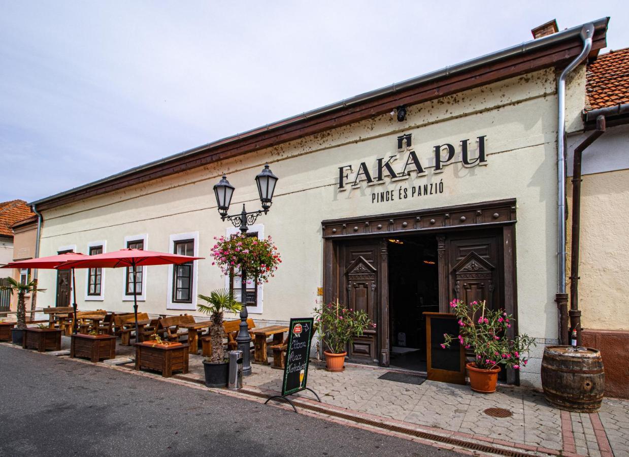 Bed and Breakfast Fakapu Pince Es Panzio Токай Екстер'єр фото